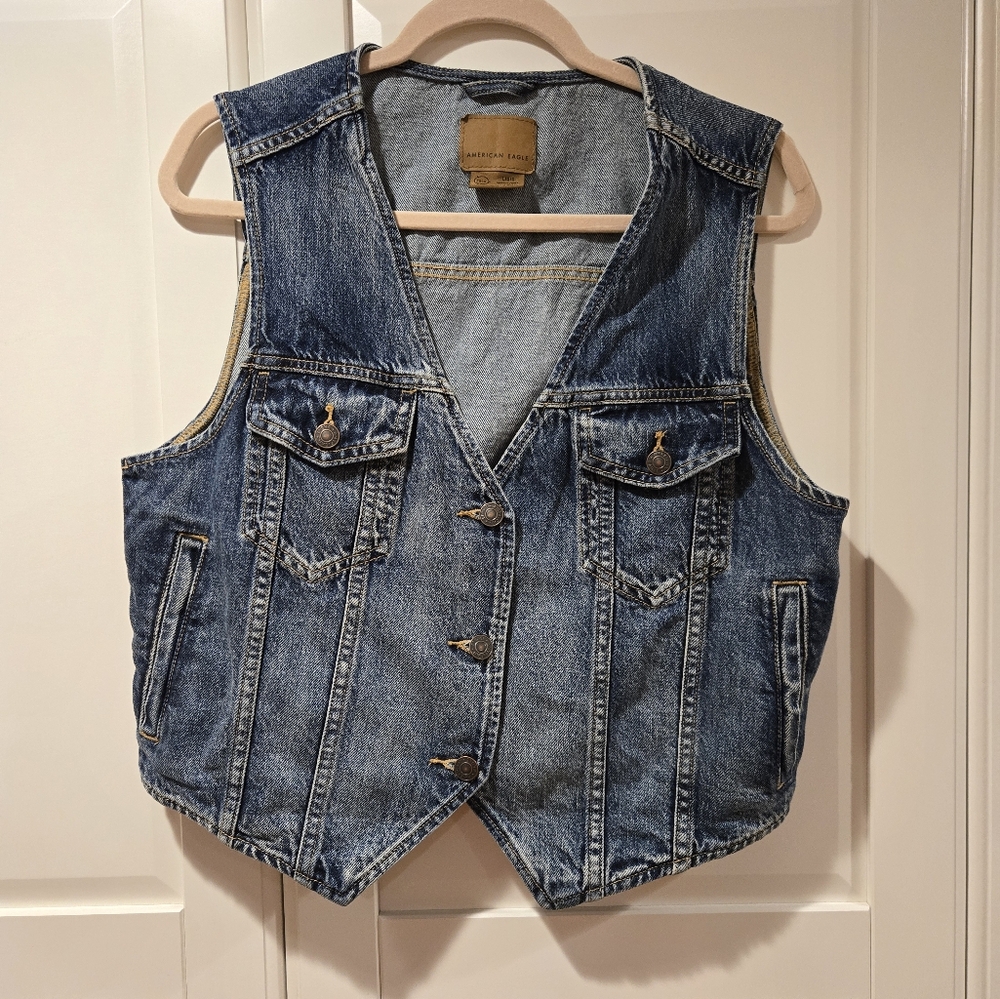 American Eagle Denim vest, Large